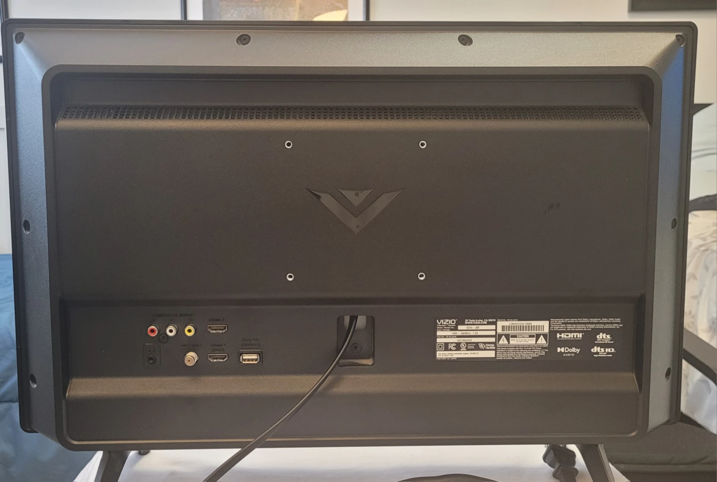 Smart TV Vizio D24h-J09 24" TV with Remote - photo 2