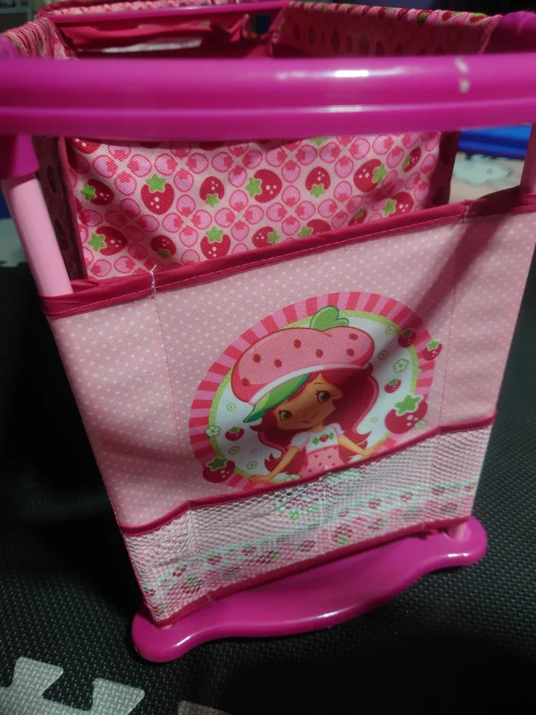Strawberry Shortcake Doll Stroller & Bassinet image indicator(4)