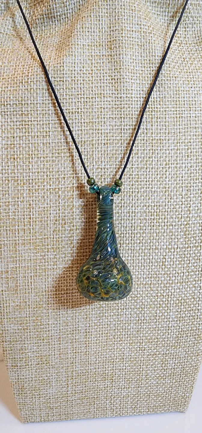 Glass Pendant Necklace - photo 2