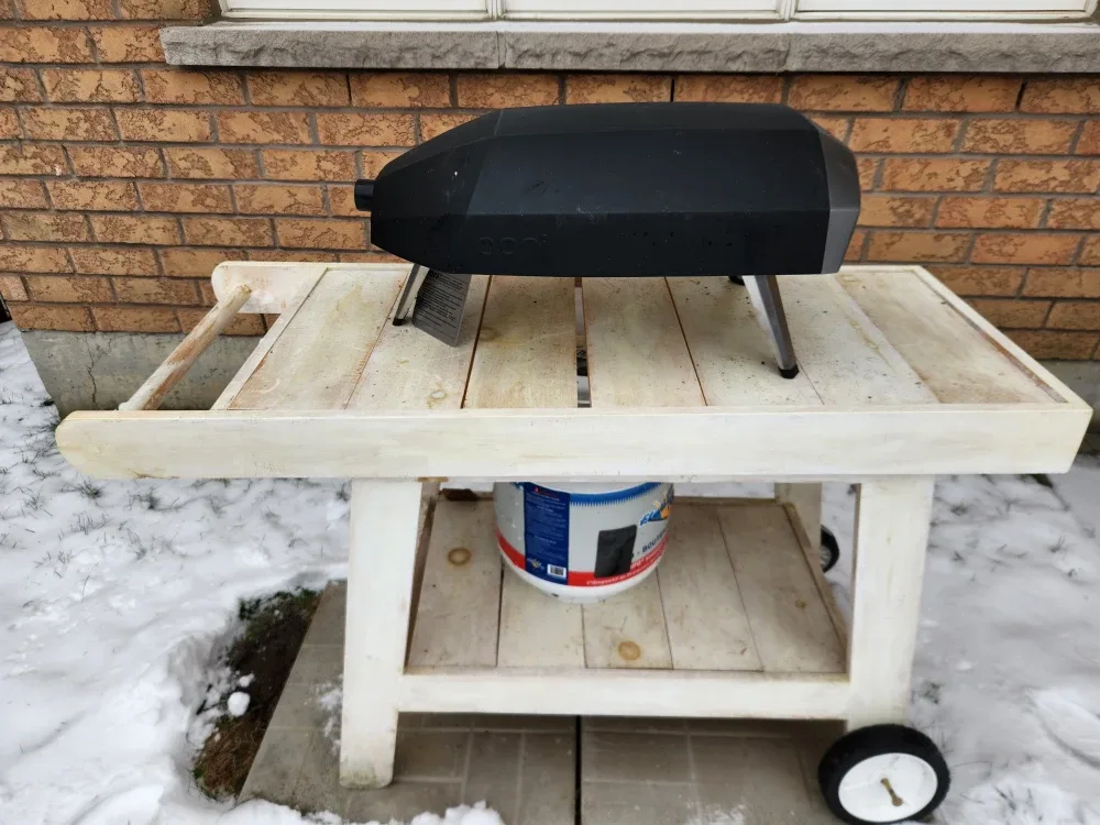 Ooni  12 Pizza Oven COMPLETE with propane tank and stand.