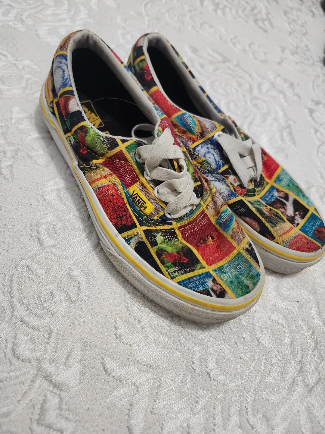 Vans x National Geographic Shoes - size 1 kids image indicator(5)