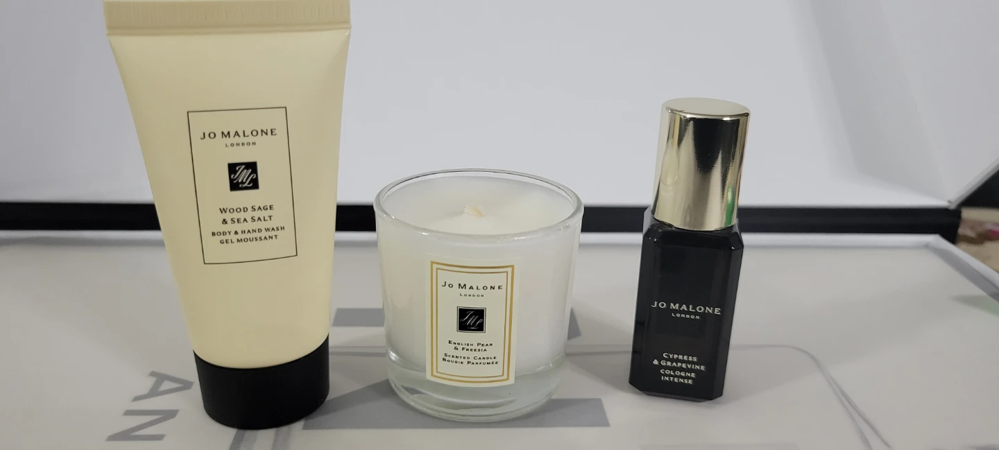 Jo Malone Body Wash, Candle & Cologne Set - photo 2