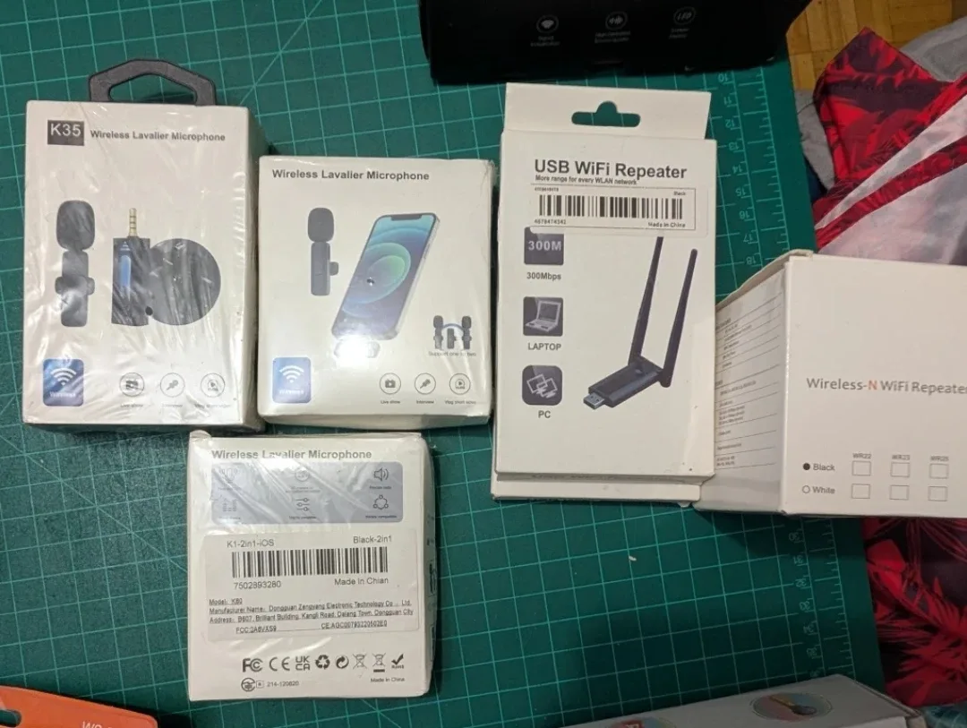 Wireless Lavalier Microphones & USB WiFi Repeaters image indicator(3)