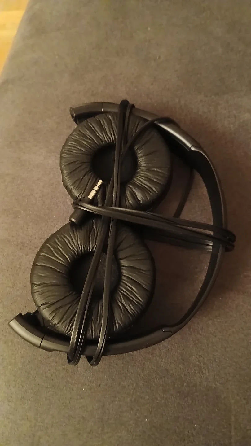 Sony Headphones image indicator(4)