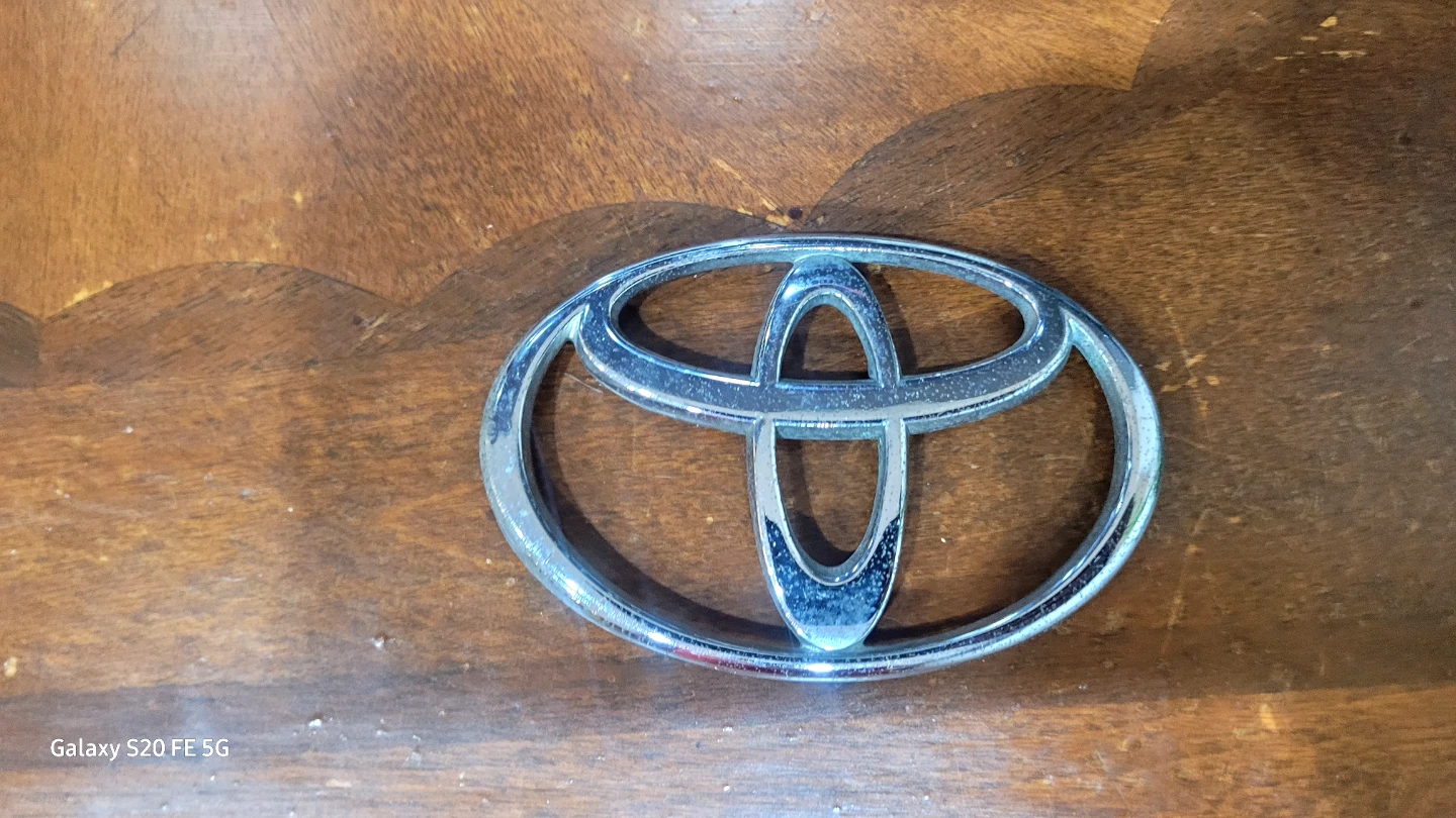 Toyota Car Emblem - photo 2