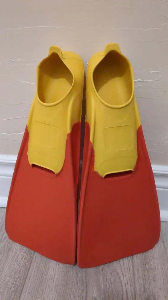 Swimming Fins - Size USA 3-5