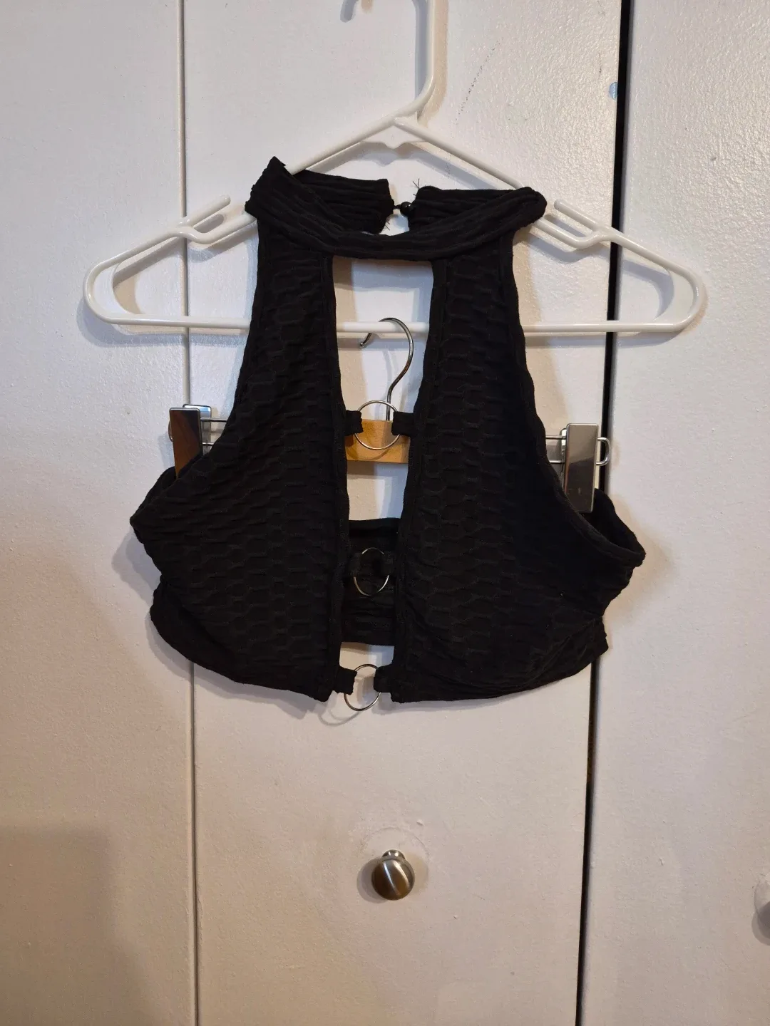 Random clothing pieces image indicator(4)