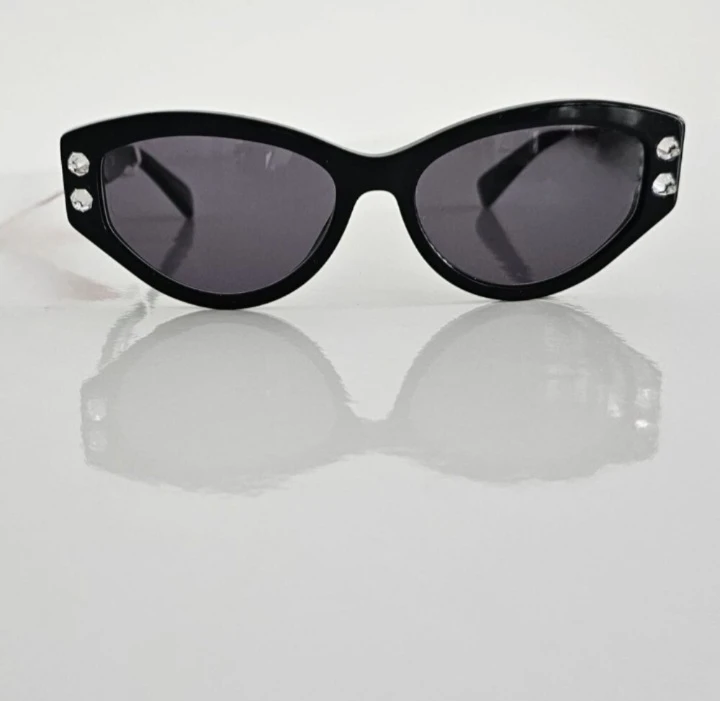 Moschino Black Sunglasses - photo 2
