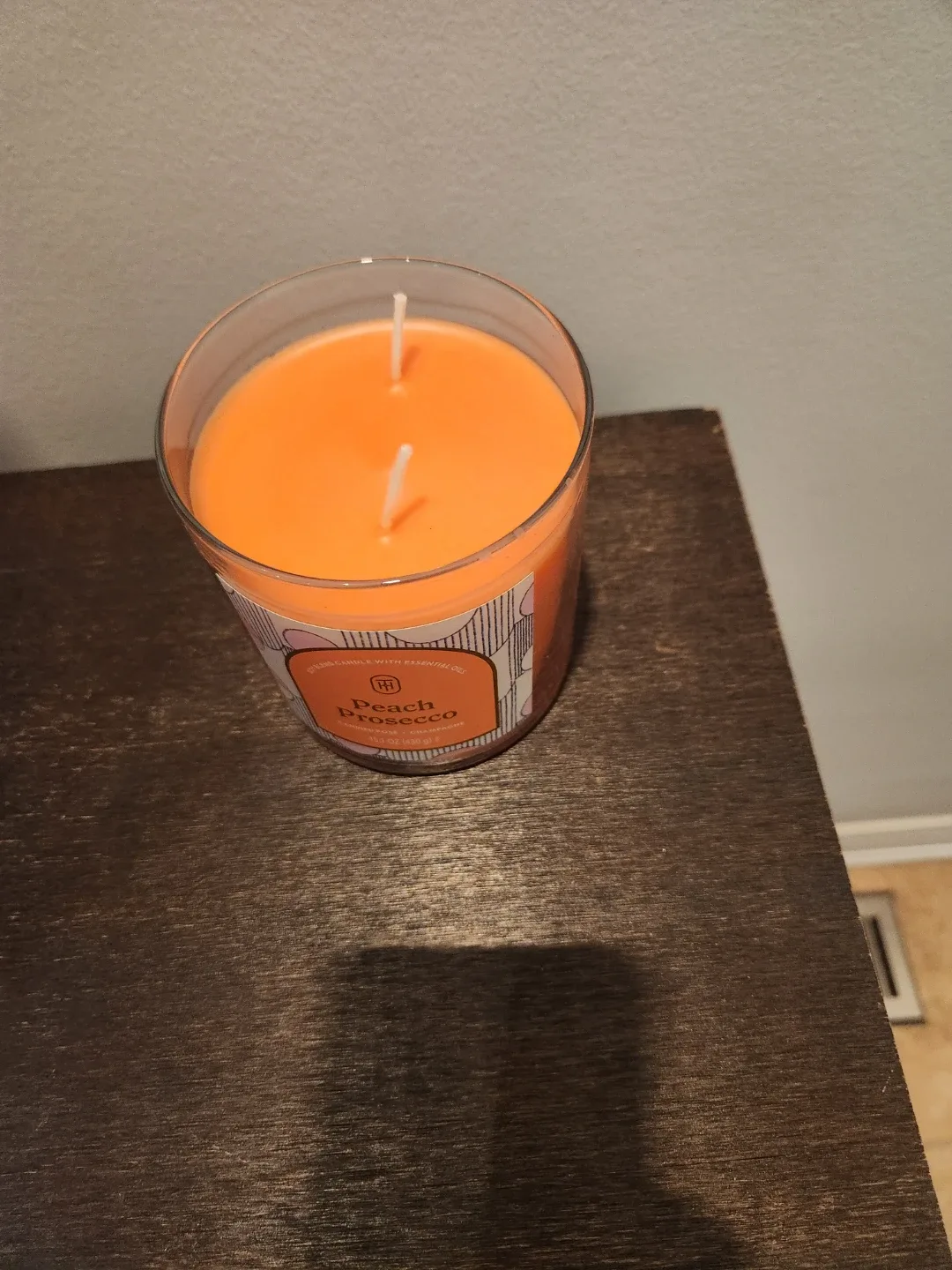 Peach Prosecco Candle - 15.1 oz image indicator(2)