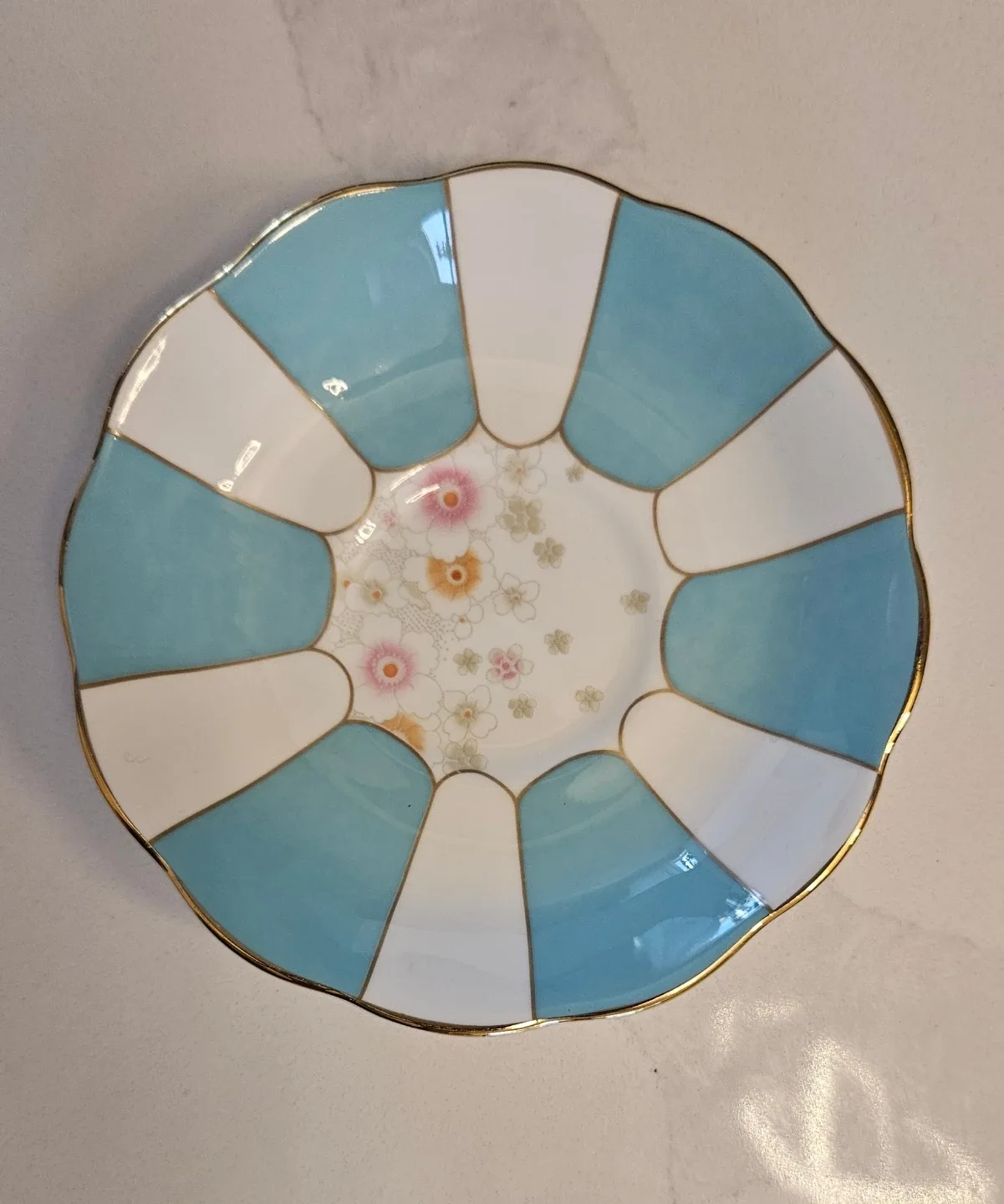Royal Albert 1930s Memory Lane Dish