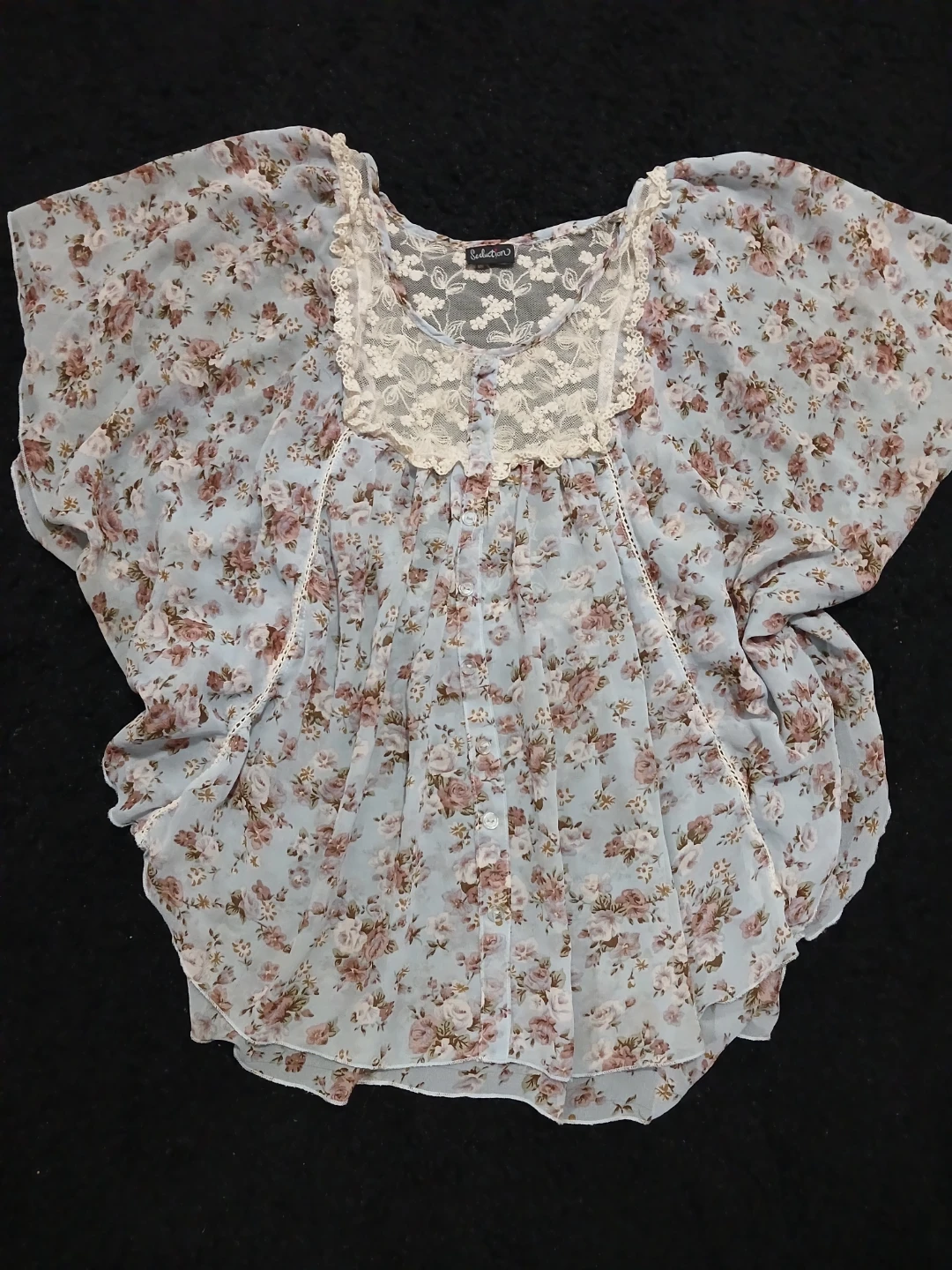 Solution Floral Blouse with Lace Detail