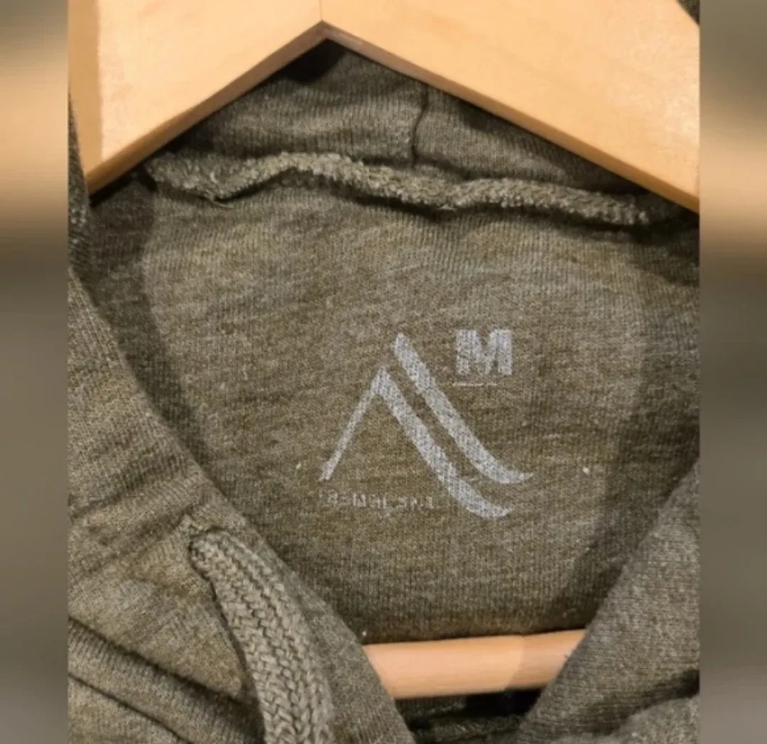 Men's Mt. Tremblant Olive Green Hoodie - Size M image indicator(2)