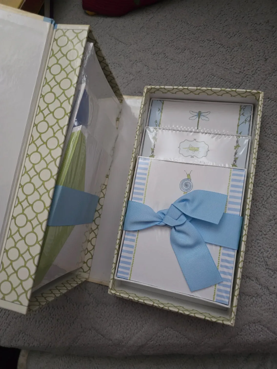 Pretty New  Stationery Set with Box #Cleanout image indicator(2)