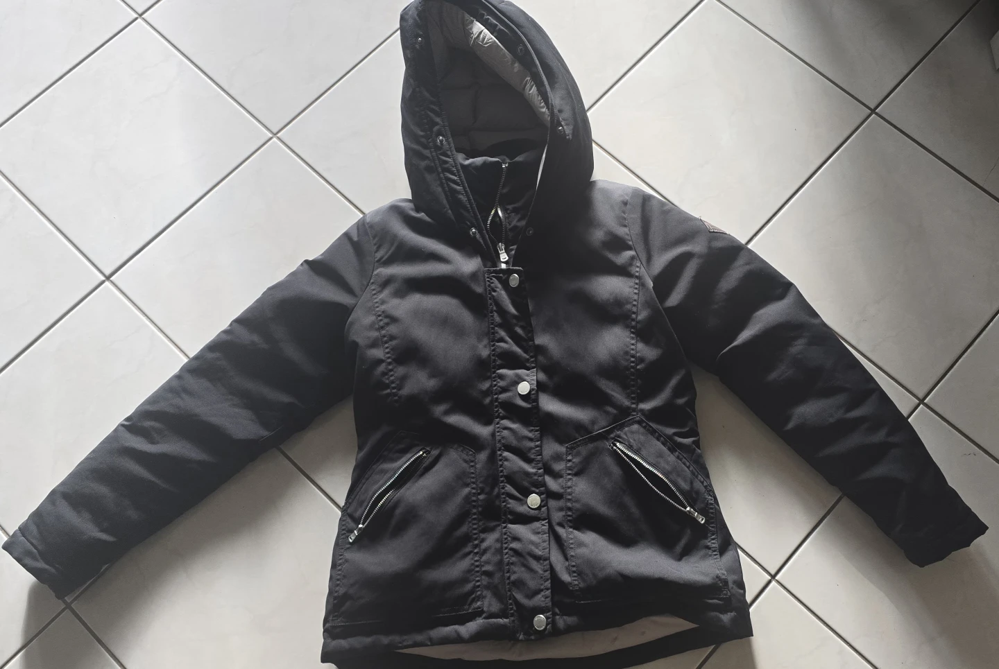 Hollister Black Down Puffer Jacket - Size M