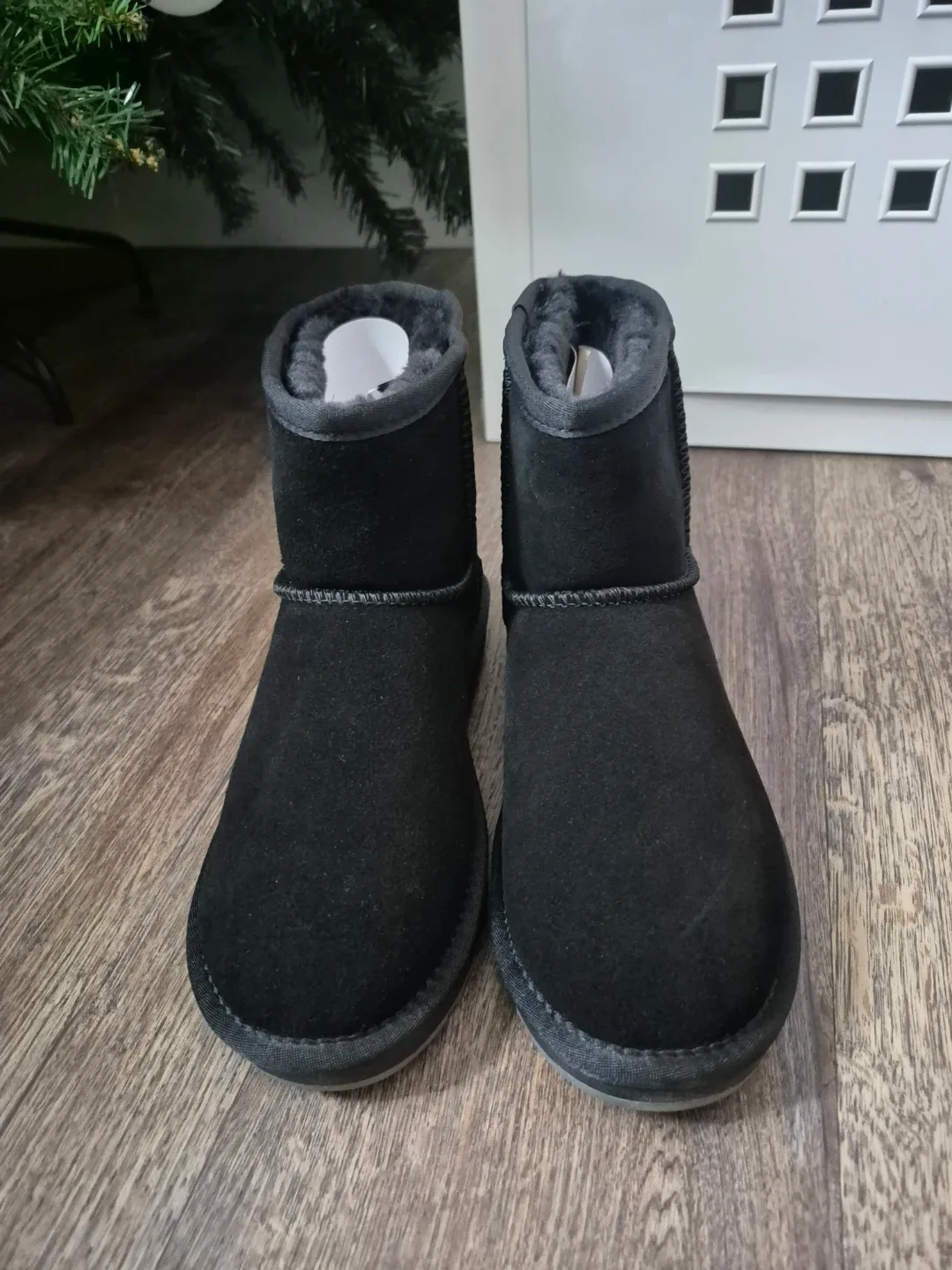 Crown Vintage Black Arctic Mini Boots Size Women 7