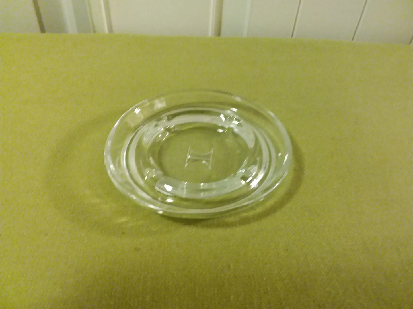 🚬 ➡️ Vintage Clear Glass Ashtray  🚬