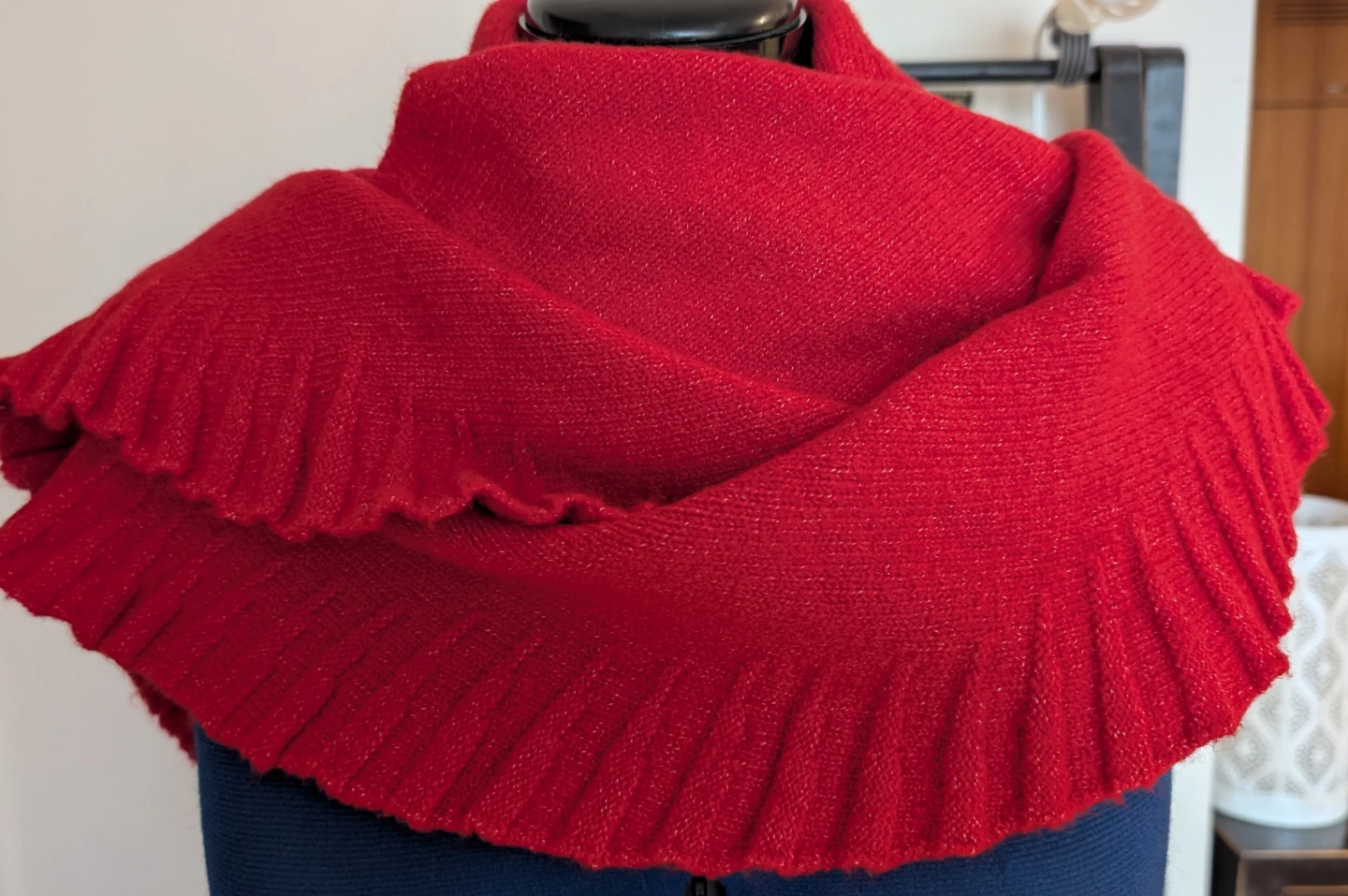 Ralph Lauren Red Ruffled Shawl - photo 2