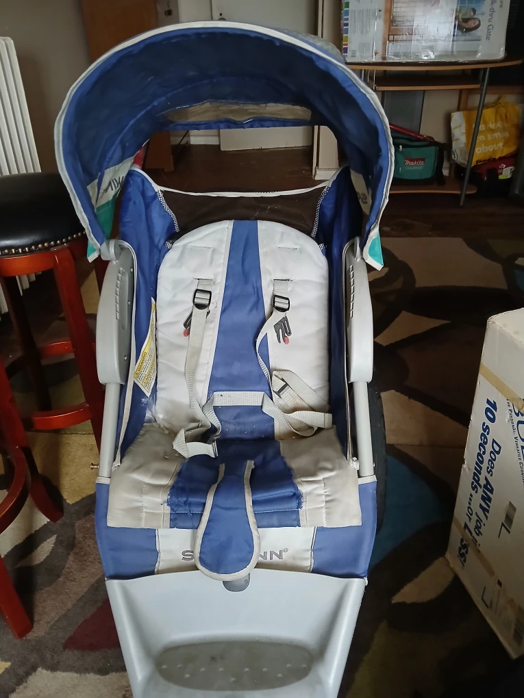 Schwinn Stroller - Blue