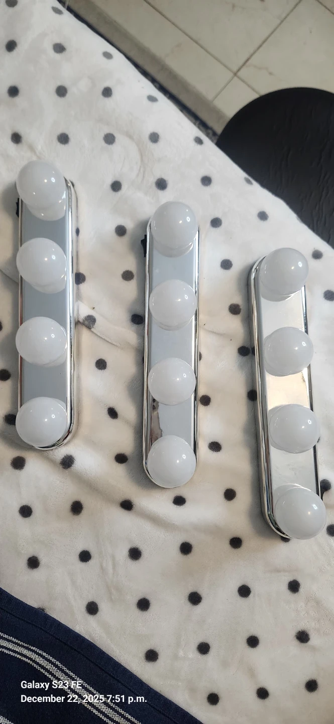 Hollywood Style Vanity Mirror Lights