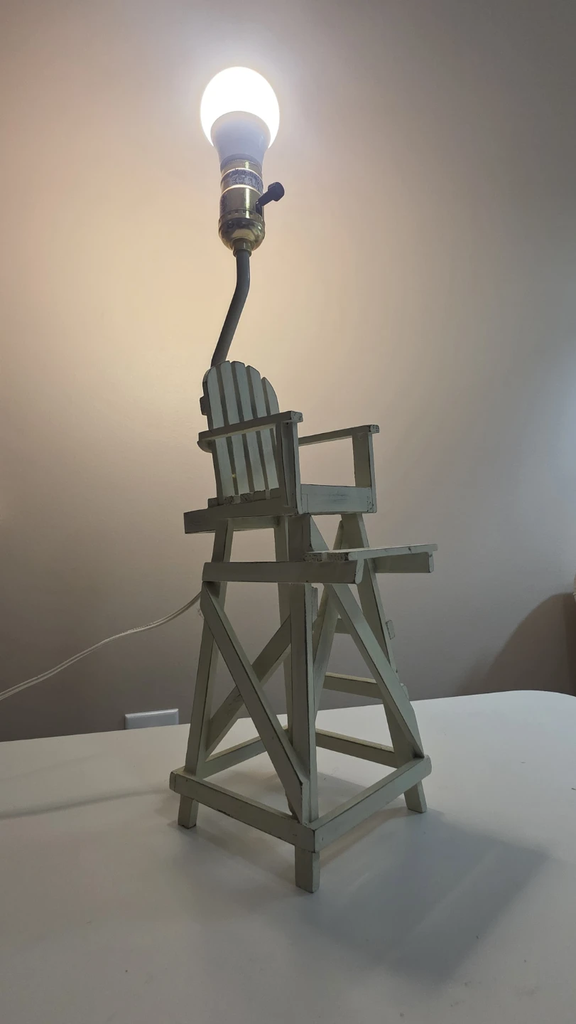 Lifeguard Chair Table Lamp - photo 2