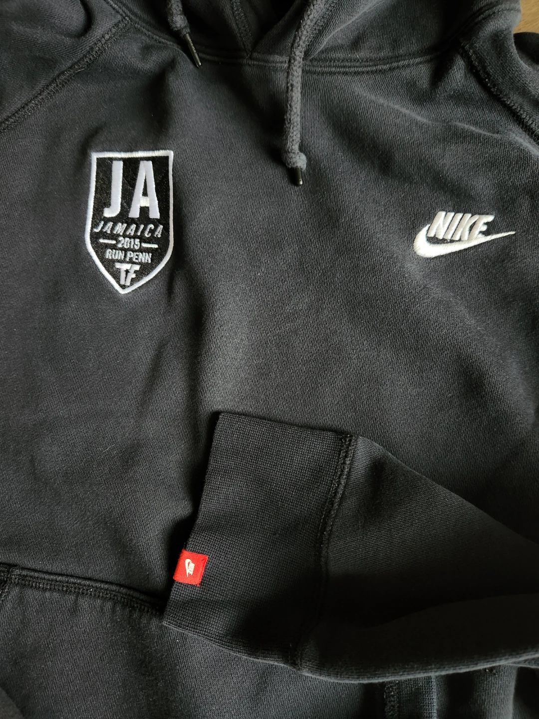 Nike Jamaica Run Penn Hoodie - Size L (Men) - photo 4