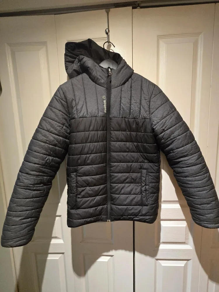 MEN - Reebok Outerwear Z9 Puffer Jacket - Size Small