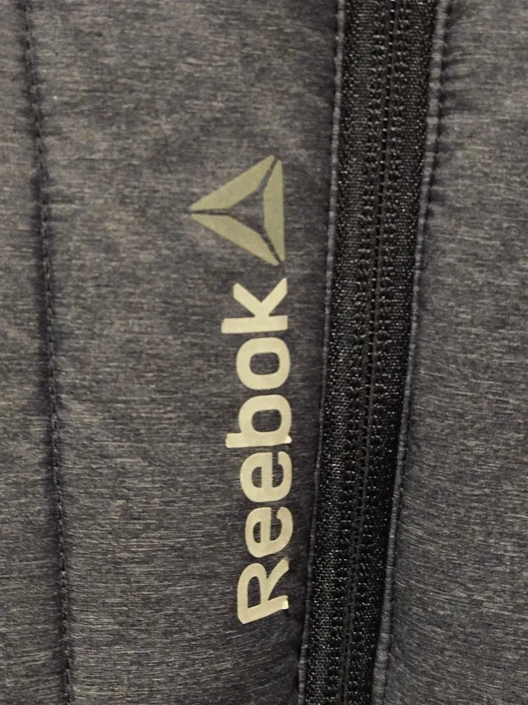 MEN - Reebok Outerwear Z9 Puffer Jacket - Size Small image indicator(4)