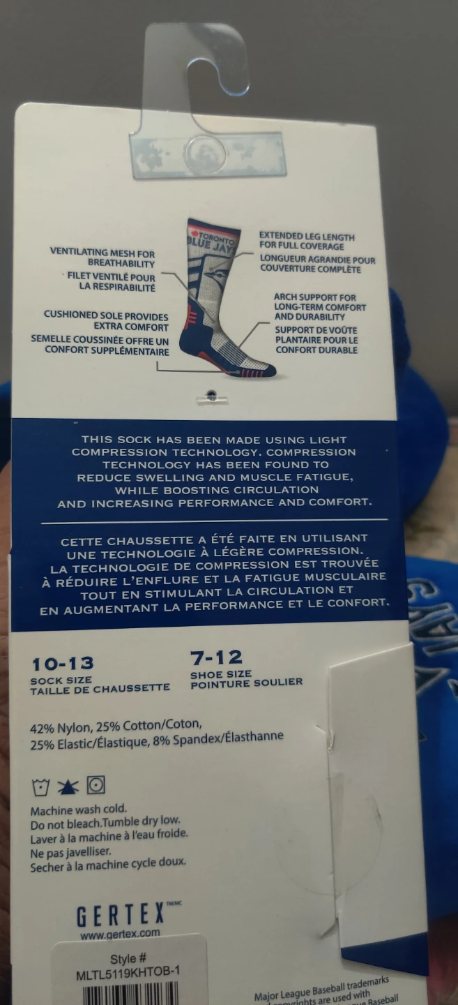 Toronto Blue Jays Slippers & Socks Set (Size 11 -12 and 10-13 - photo 5