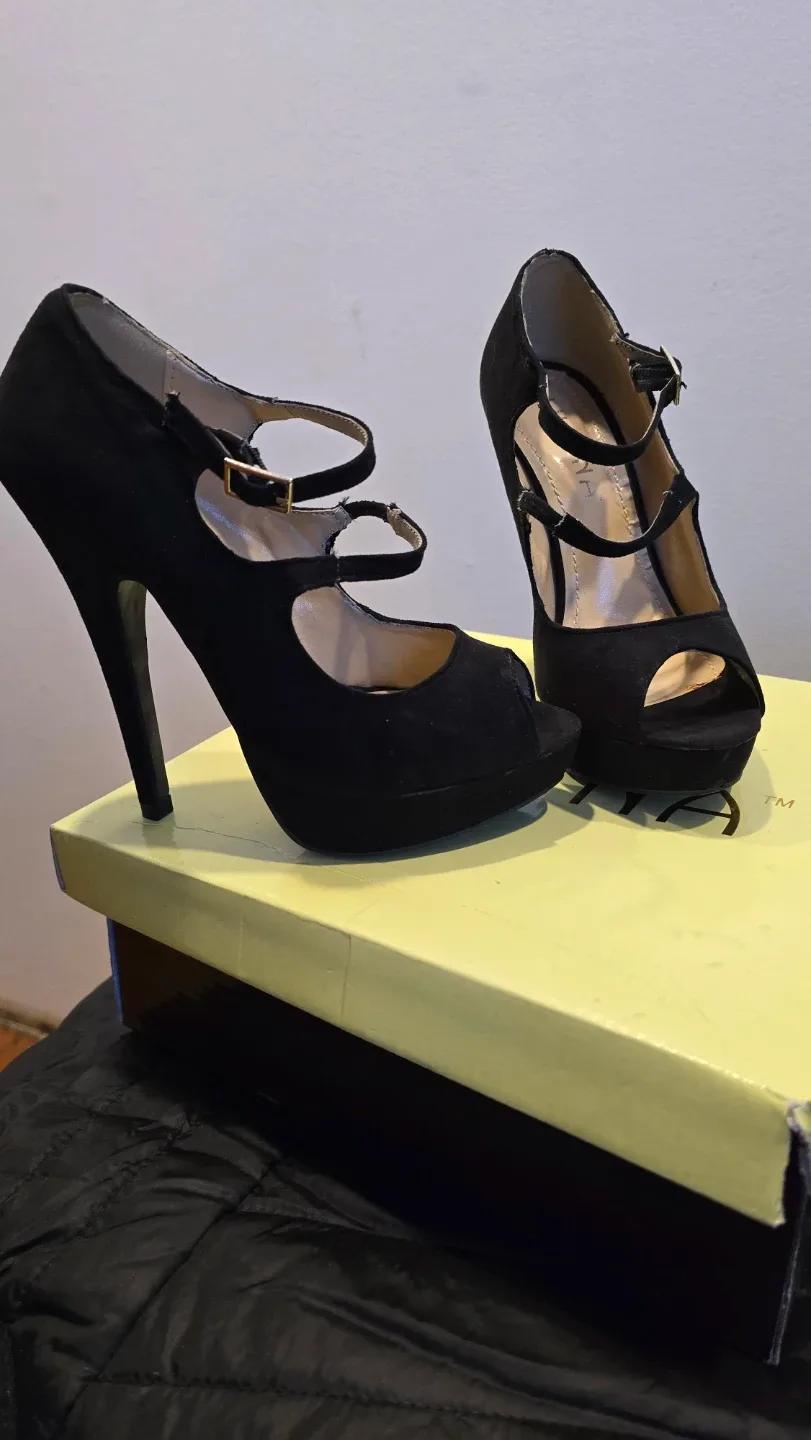 Black velvet platform shoes 5.5 #Cleanout