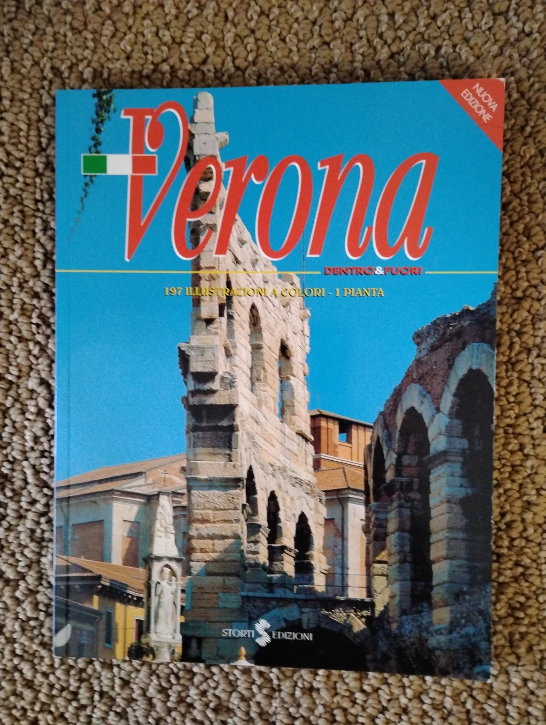 Verona Dentro & Fuori Travel Book