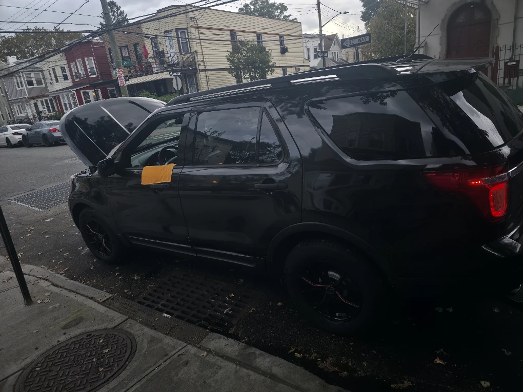 Ford  explorer