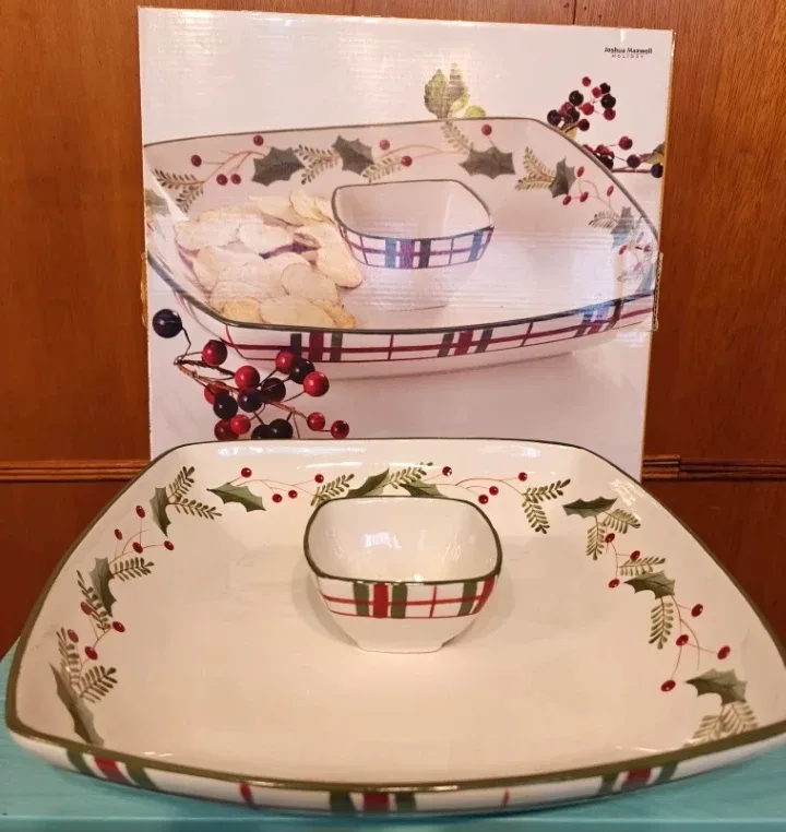 Joshua Maxwell Hollyberry Chip & Dip Serving Set