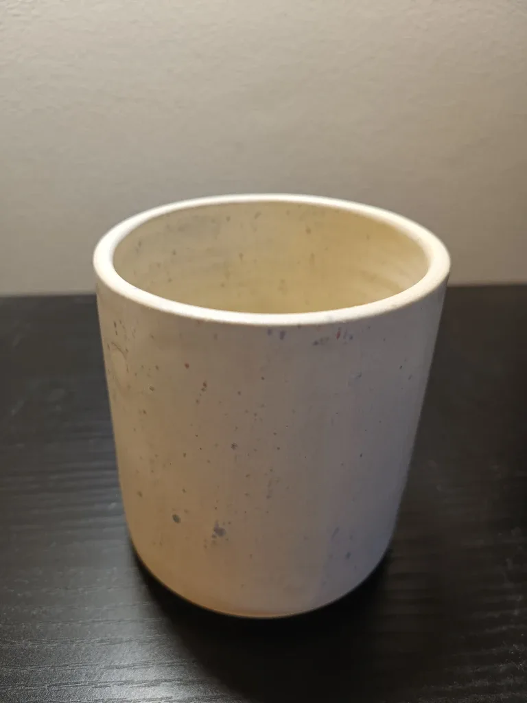 Small Ceramic Planter image indicator(2)