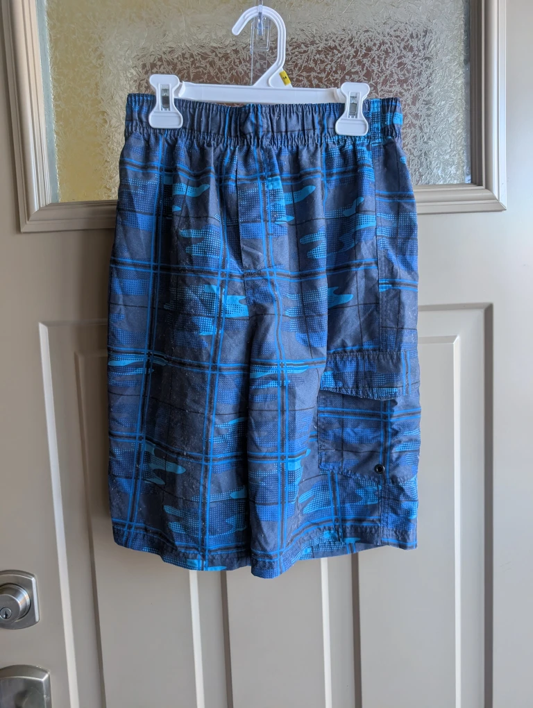 Boys sz lg swim shorts