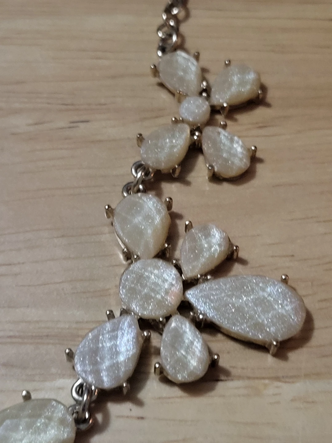 Cream-coloured Necklace - photo 3