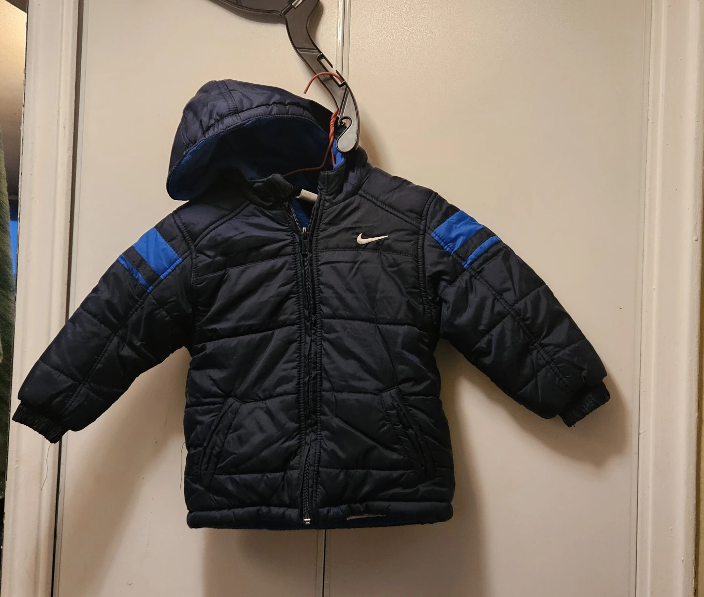 Nike Puffer Jacket - Kids Size 3 - photo 2