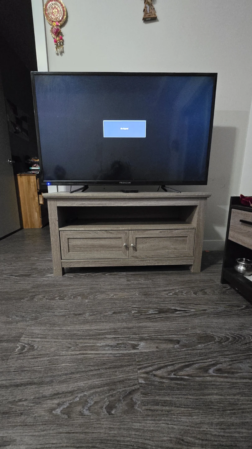 Proscan TV Stand - Light Wood - photo 2