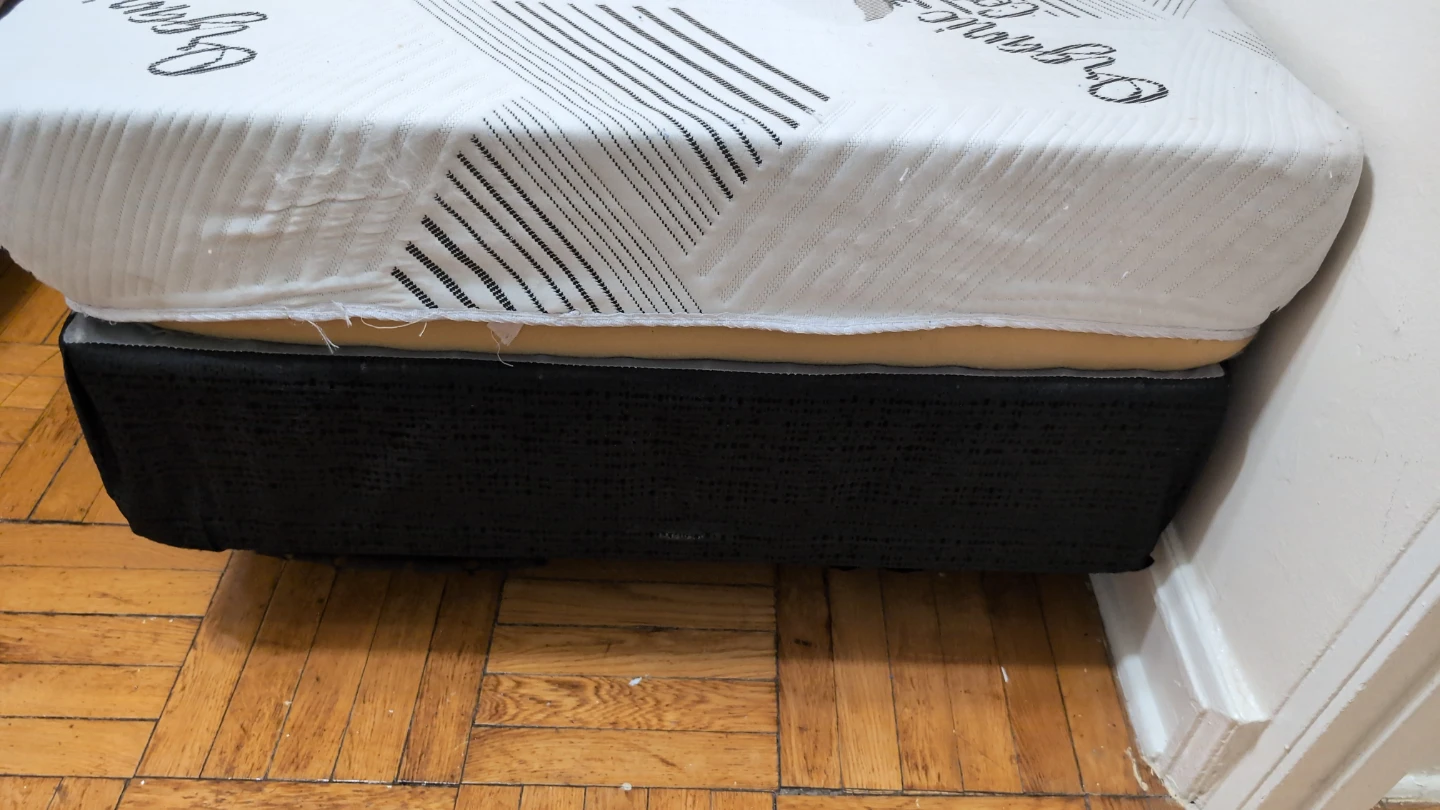 Twin - Size Organic Cotton Mattress with spring box - photo 2