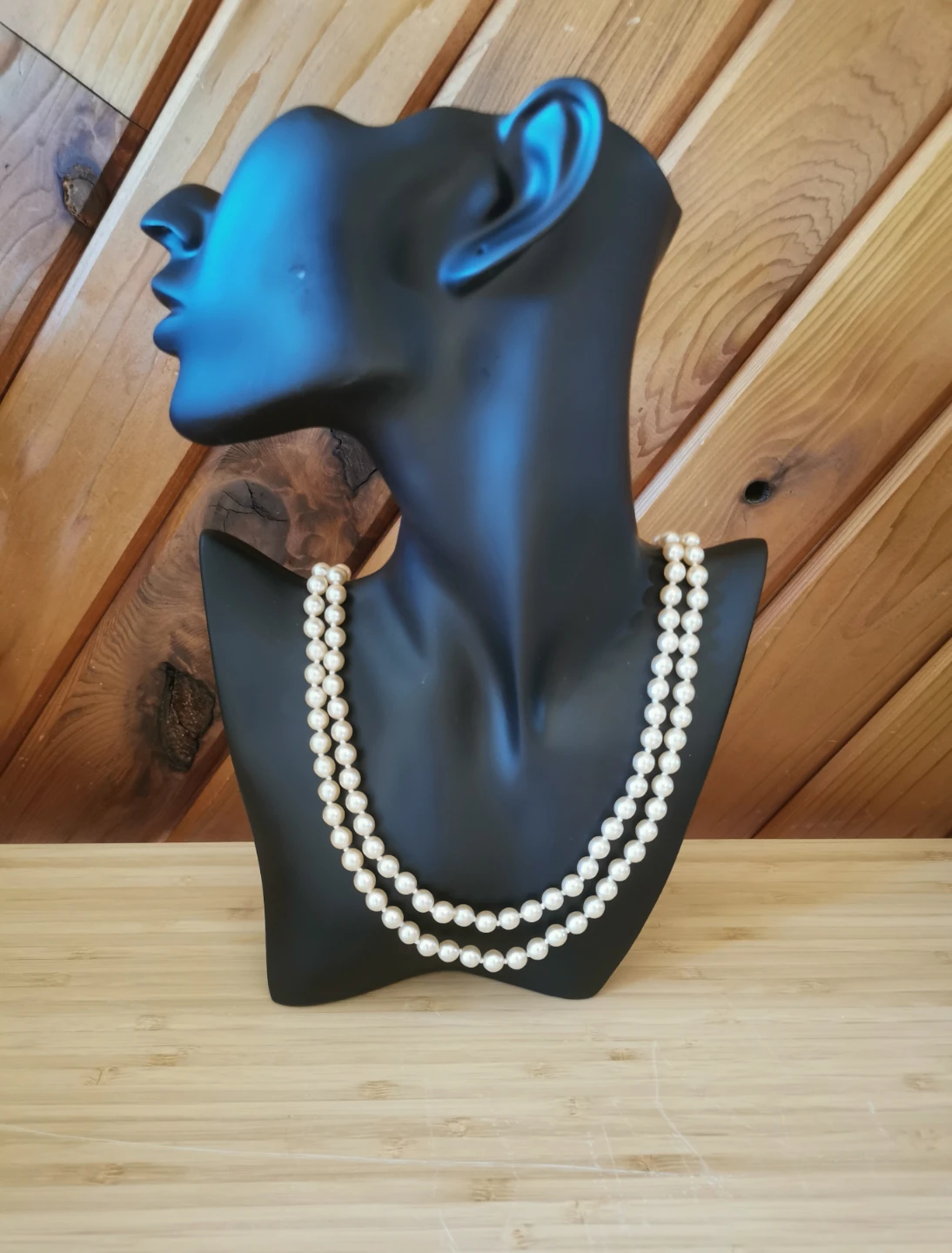 Vintage Pearl Necklace - photo 2