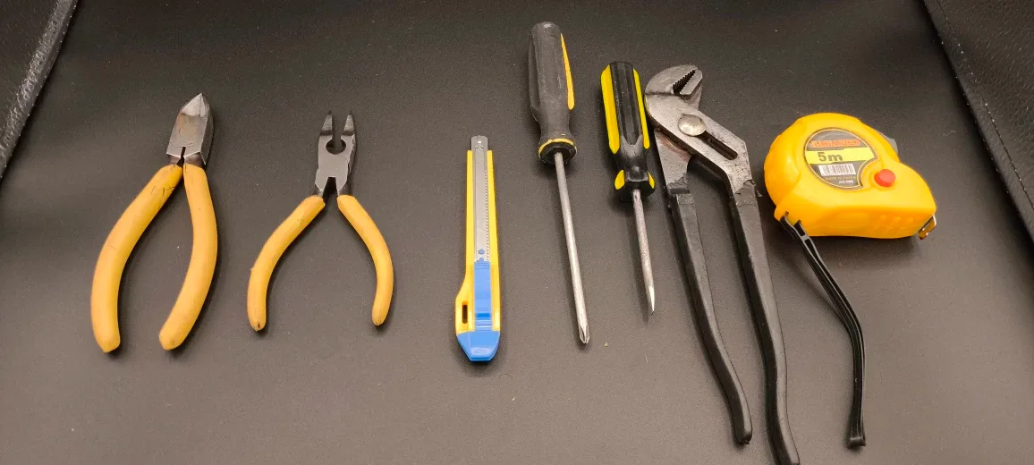 Mixed Hand Tool Set image indicator(5)