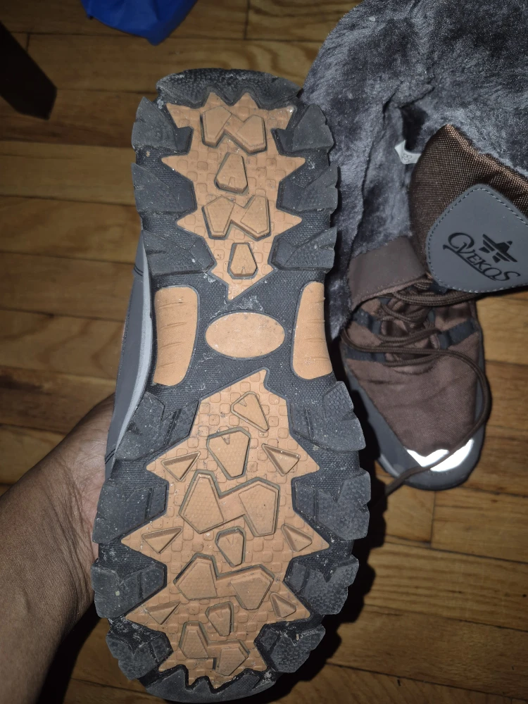 Qvekos Winter Boots - Size 8 - photo 3