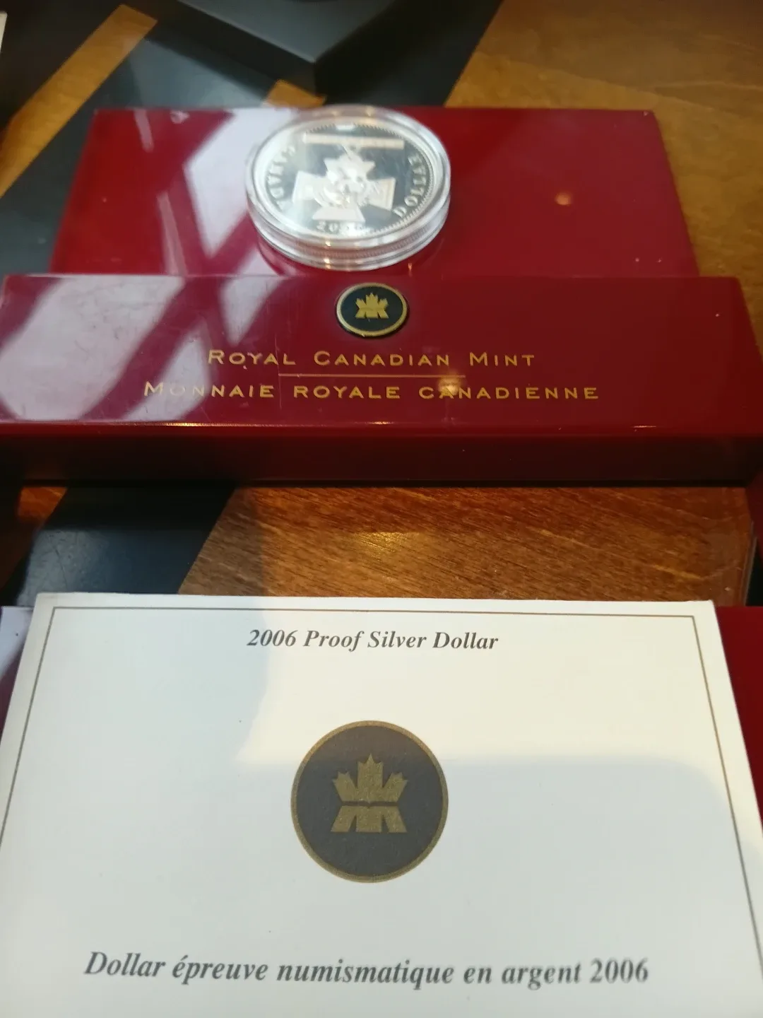 2006 Royal Canadian Mint Proof Silver Dollar image indicator(2)