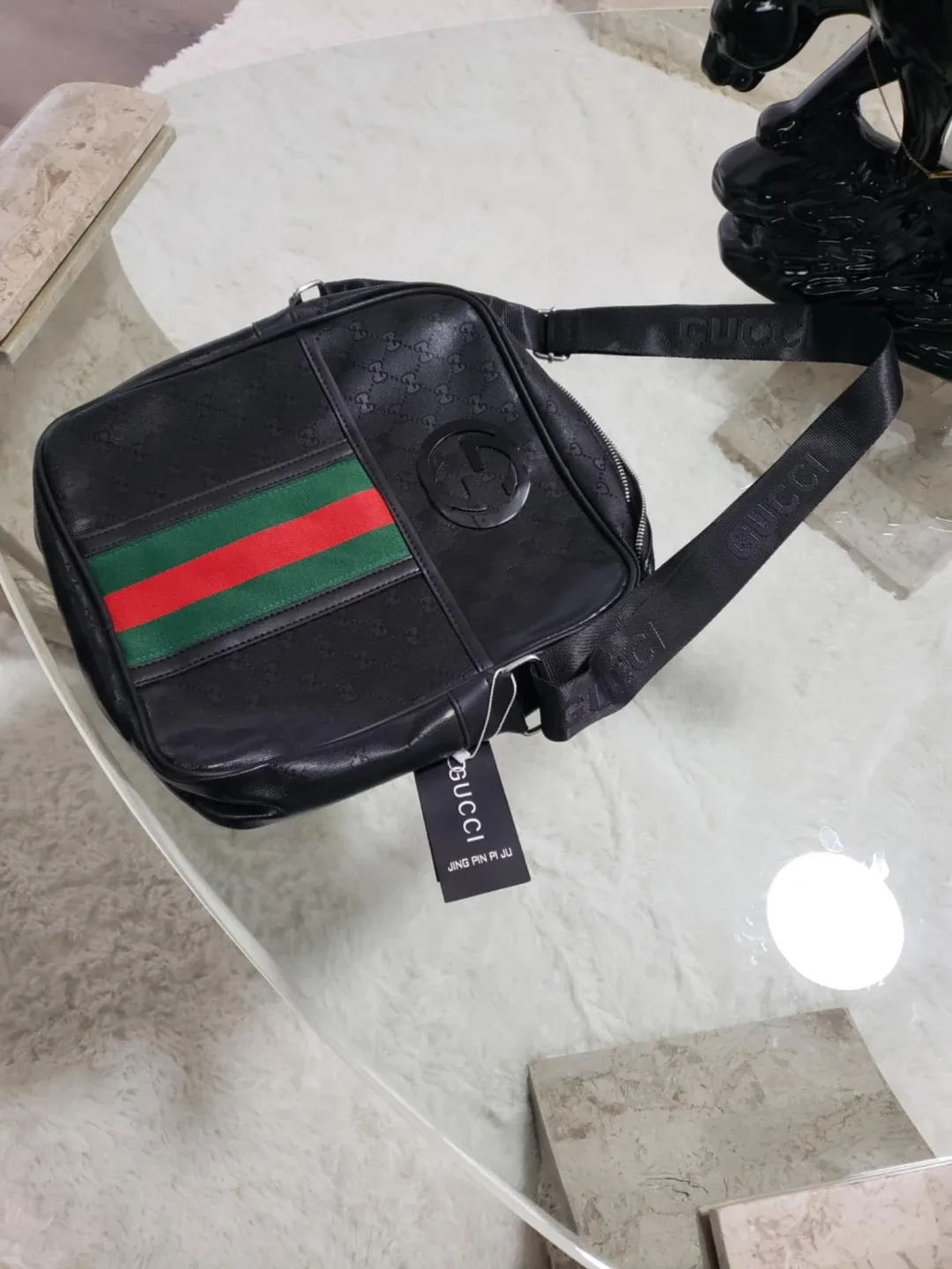 Gucci Black Messenger Bag image indicator(3)