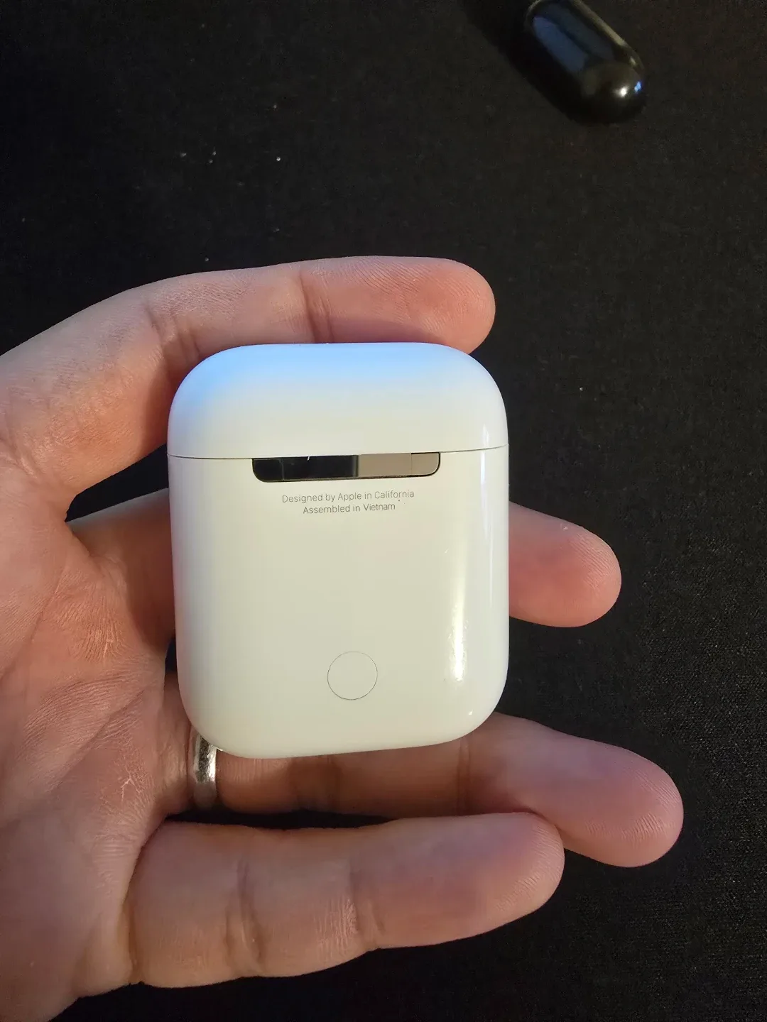Apple AirPods 1st Generation #cleanout image indicator(2)