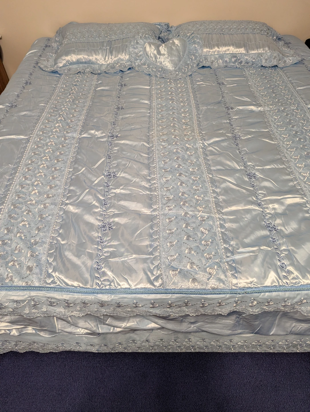 Light Blue Bedspread Set
