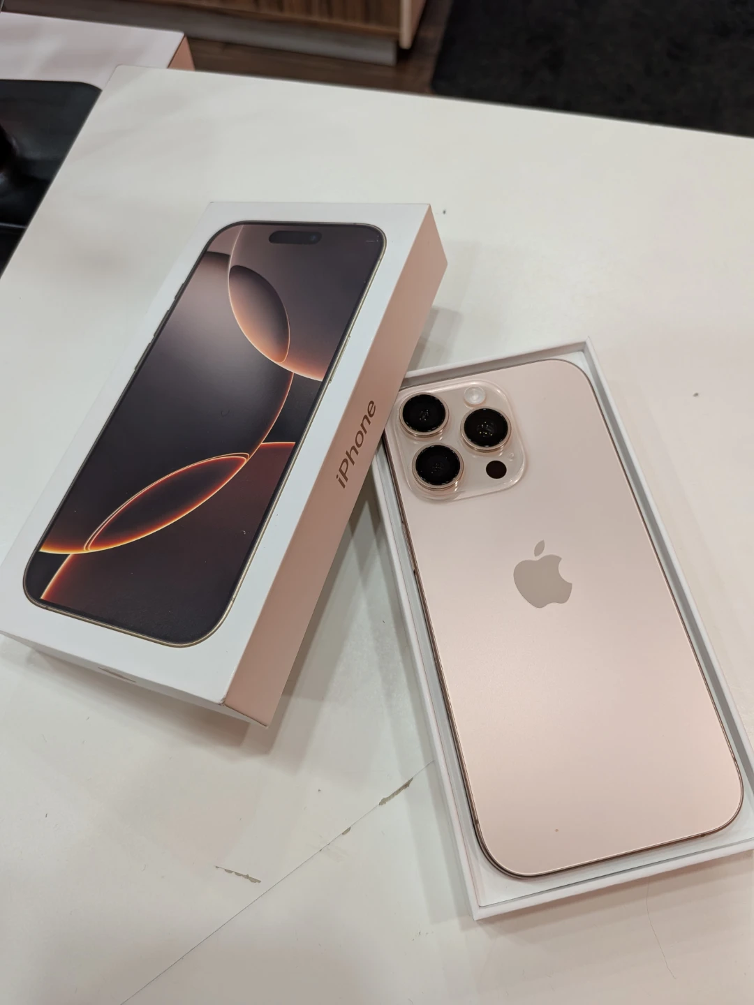 iPhone 16 Pro 256GB