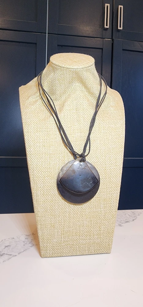 Modern Layered Pendant Necklace - photo 2