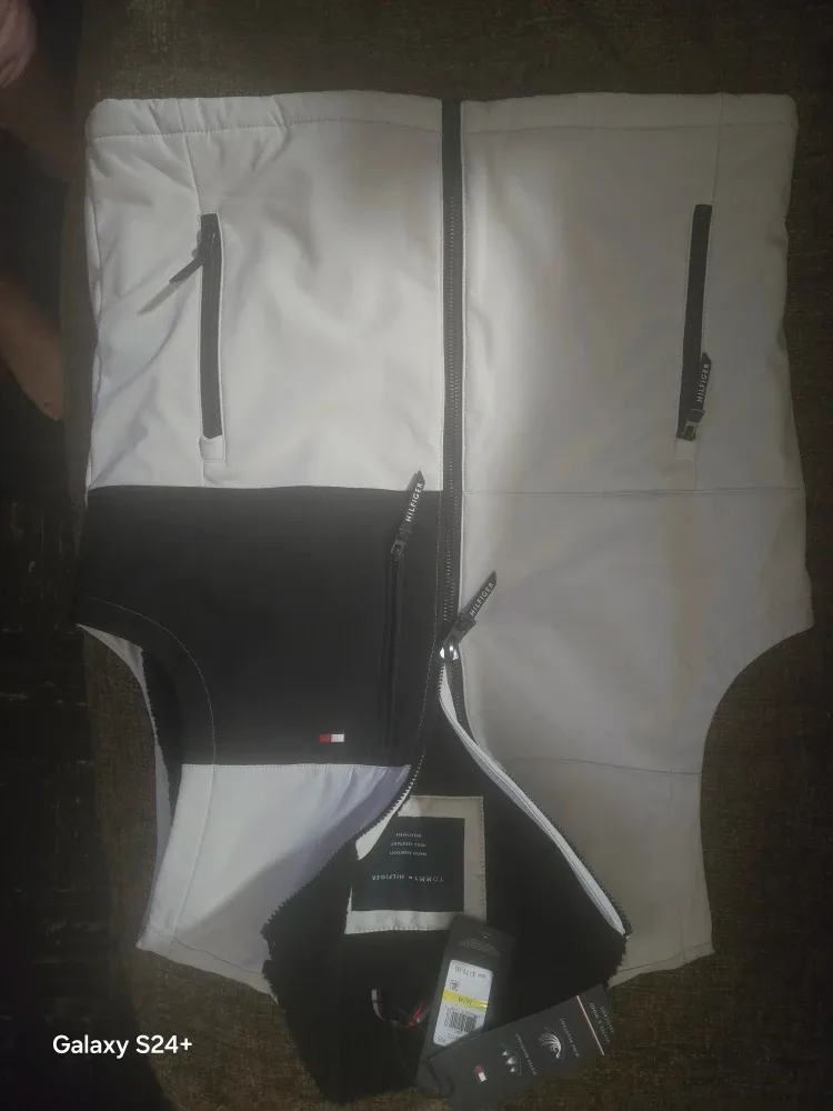 Tommy Hilfiger Vest - White image indicator(4)