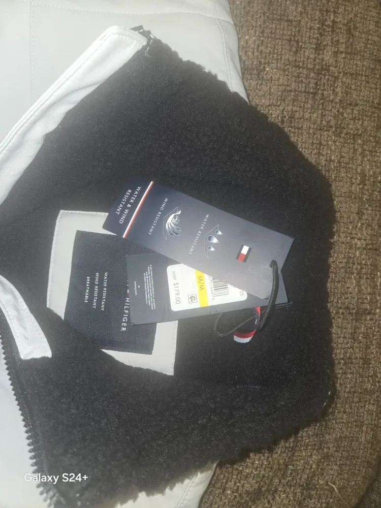 Tommy Hilfiger Vest - White image indicator(7)