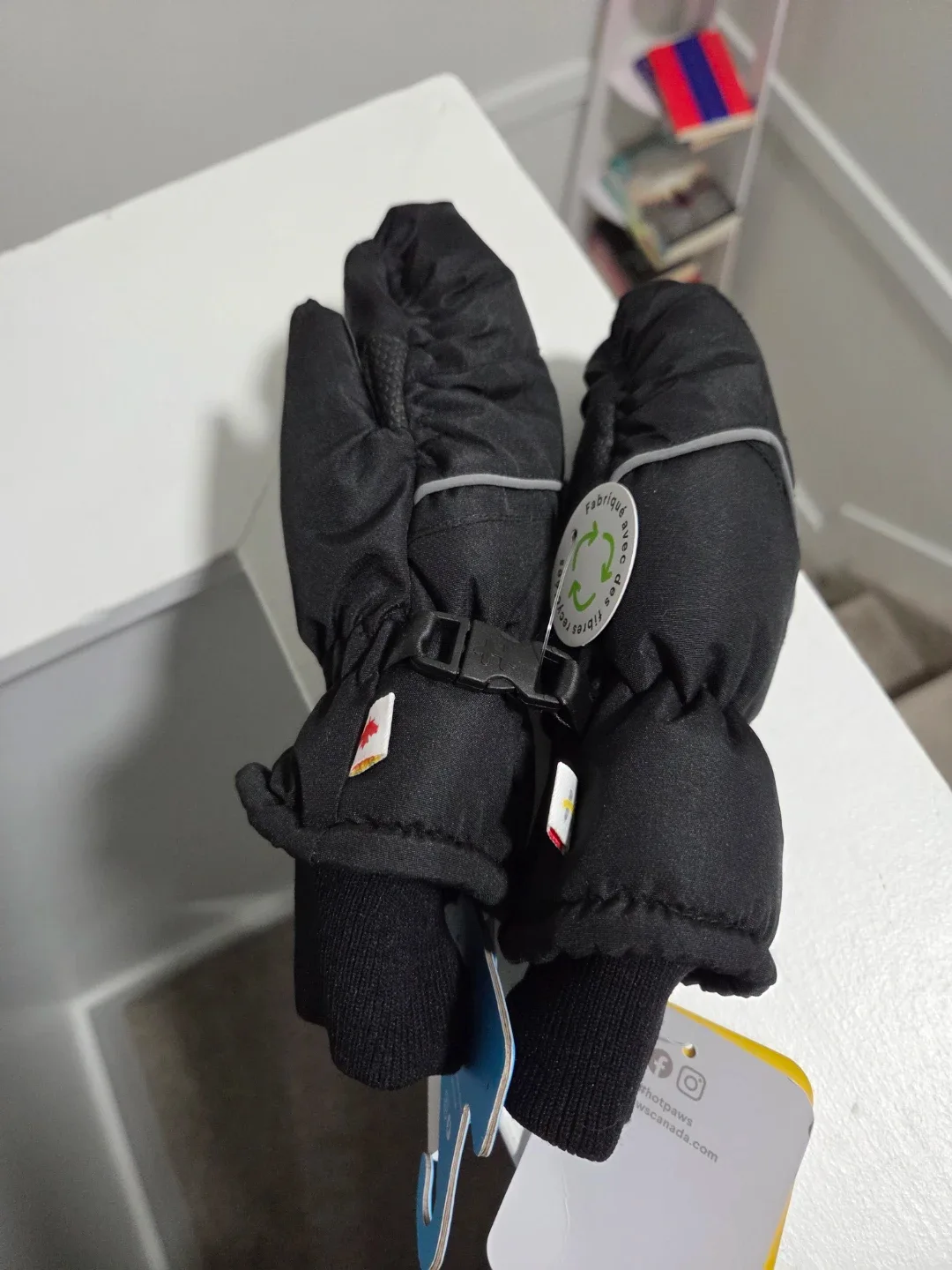 New Hot Paws Kids' Mittens (4-6 Years)